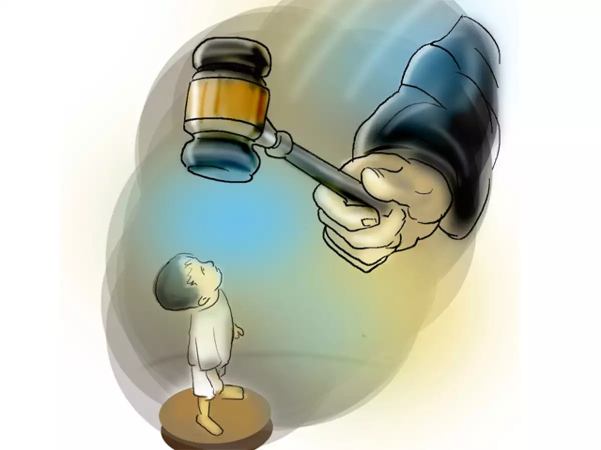 Through the revolving door of the Juvenile Justice System: Disposal vs. Rehabilitation