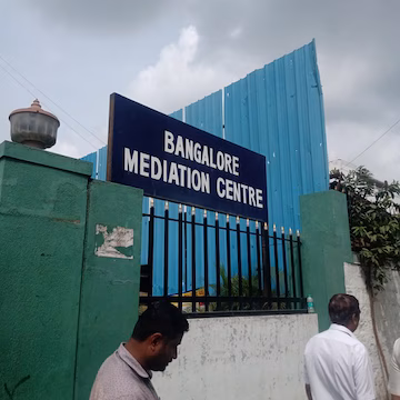 Reflections from the Mediation Table: Dignity, Independence and Principles