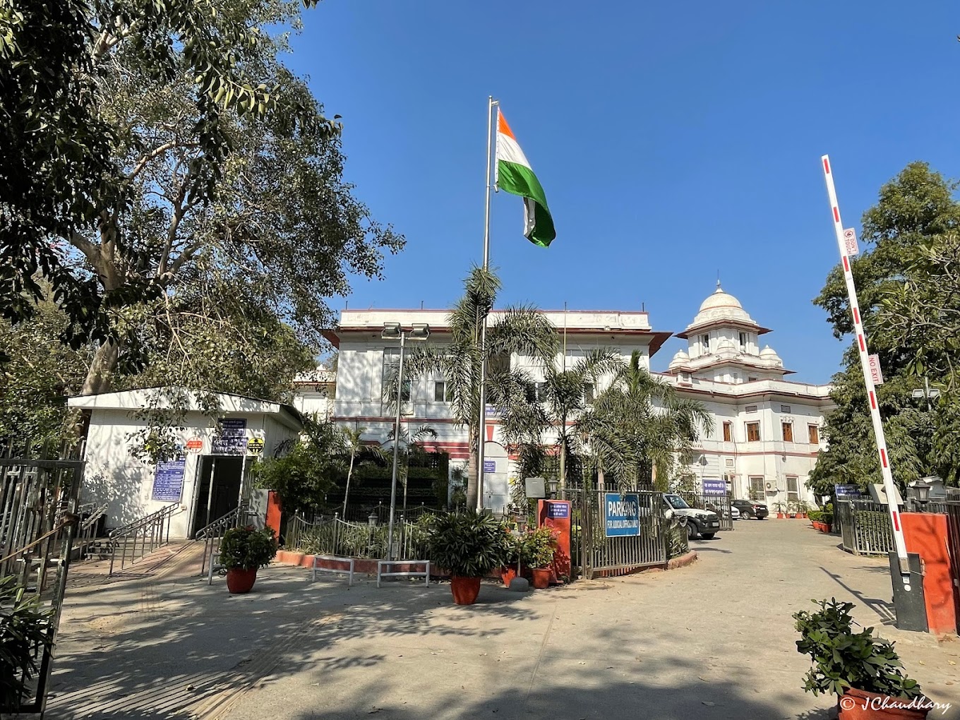 On Cupboards and Courtrooms: Infrastructural Woes of Delhi’s District Courts